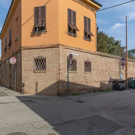 Appartamento Guesthost - Coperta Retreat! Near Estense Castle *