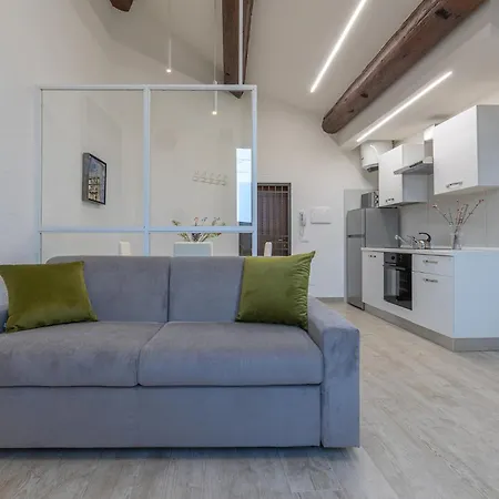 アパート Guesthost - Coperta Retreat! Near Estense Castle