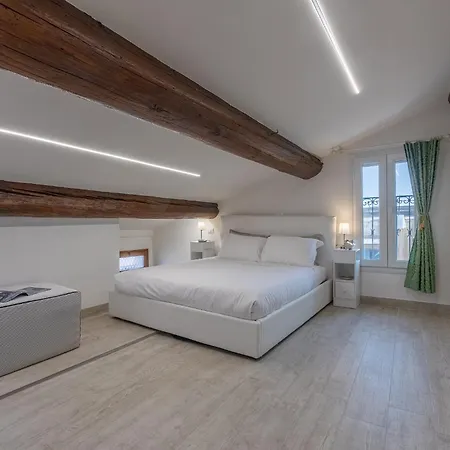 アパート Guesthost - Coperta Retreat! Near Estense Castle *
