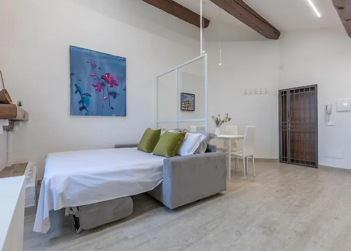 Διαμέρισμα Guesthost - Coperta Retreat! Near Estense Castle *